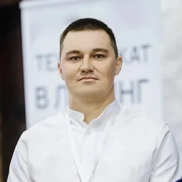 Руководитель отдела запасных частей и шин
Ухатин Дмитрий